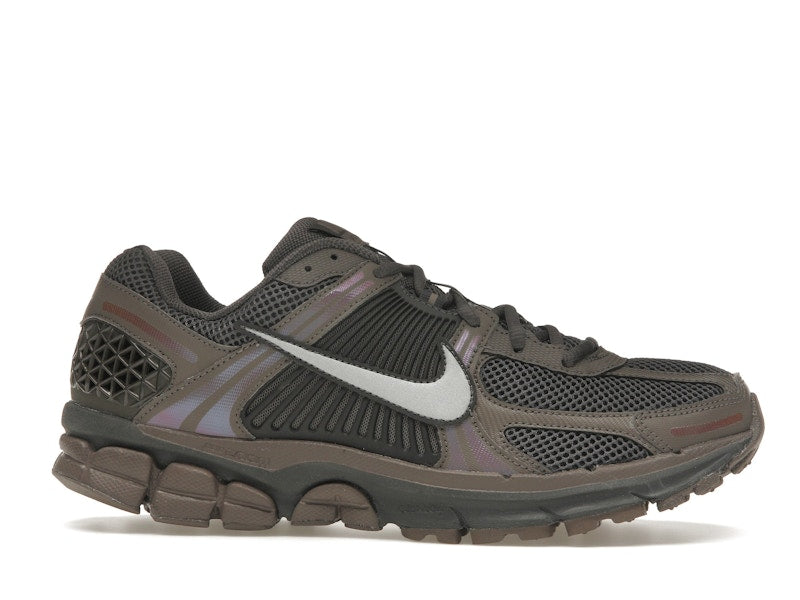 Nike Zoom Vomero 5 Cave Stone - Cave Stone/Multi-Color/Medium Ash/Metallic Silver - HF5493-201 - 01