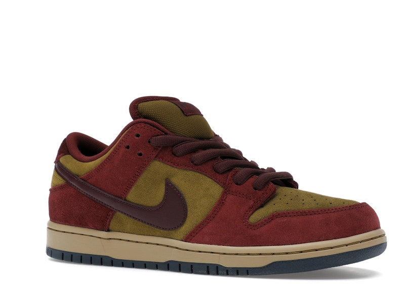 Nike SB Dunk Low Dark Team Red Olive Flak - widok 3
