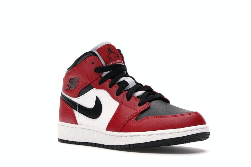 Air Jordan 1 Mid Chicago Black Toe (GS) - weergave 4