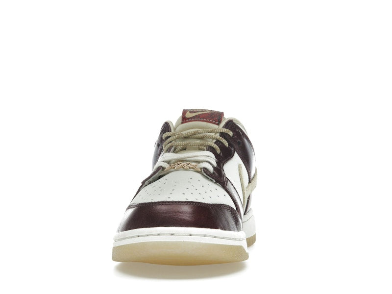 Nike Dunk Low LX Year Of the Snake (Women's) - vue 11
