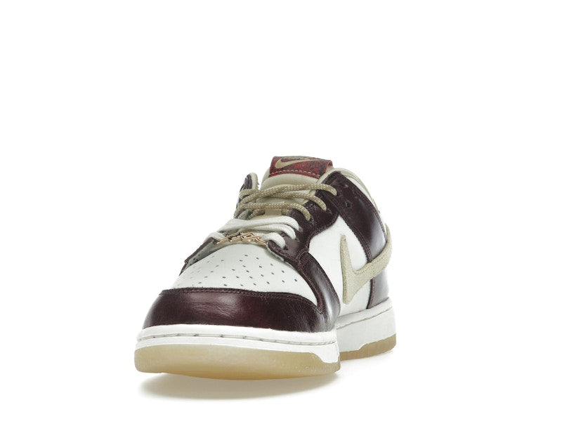 Nike Dunk Low LX Year Of the Snake (Women's) - vue 12