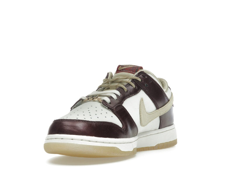 Nike Dunk Low LX Year Of the Snake (Women's) - vue 13