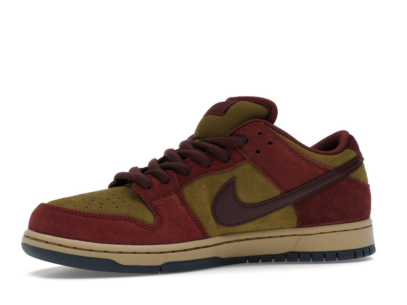 Nike SB Dunk Low Dark Team Red Olive Flak - widok 16