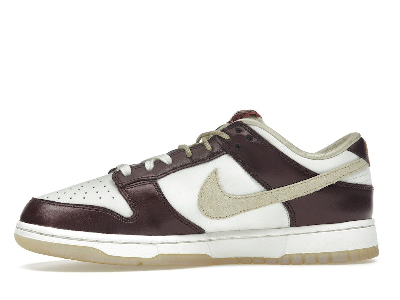 Nike Dunk Low LX Year Of the Snake (Women's) - vue 18