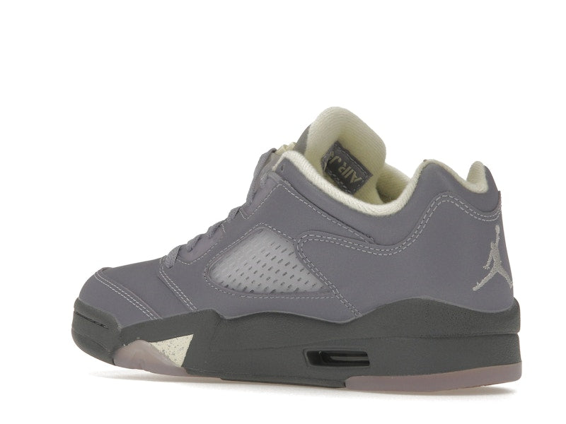 Jordan 5 Retro Low Indigo Haze (Women's) - widok 23