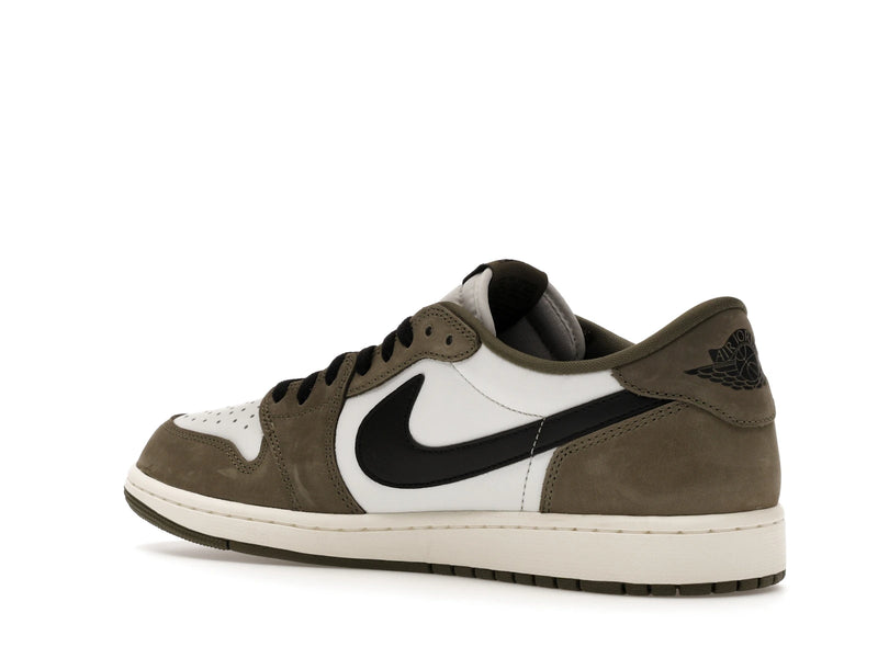Air Jordan 1 Retro Low OG Medium Olive - view 22