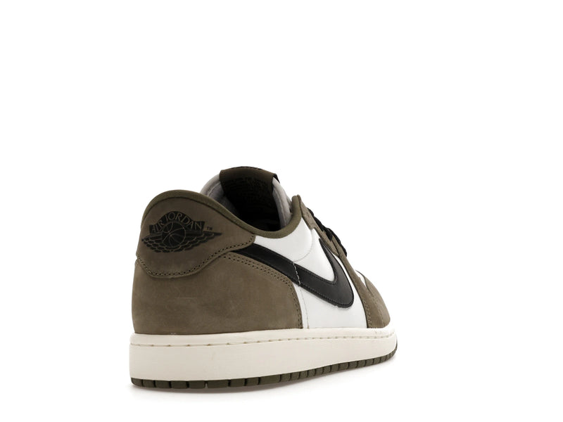 Air Jordan 1 Retro Low OG Medium Olive - view 29