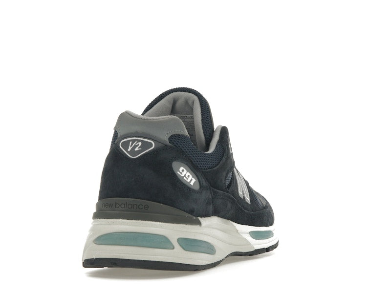 New Balance 991v2 MiUK Dark Navy - view 29