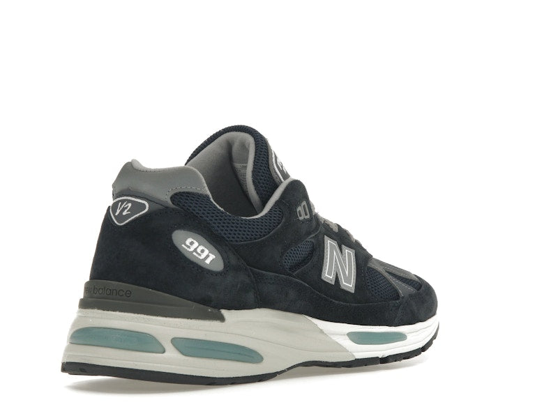 New Balance 991v2 MiUK Dark Navy - view 31