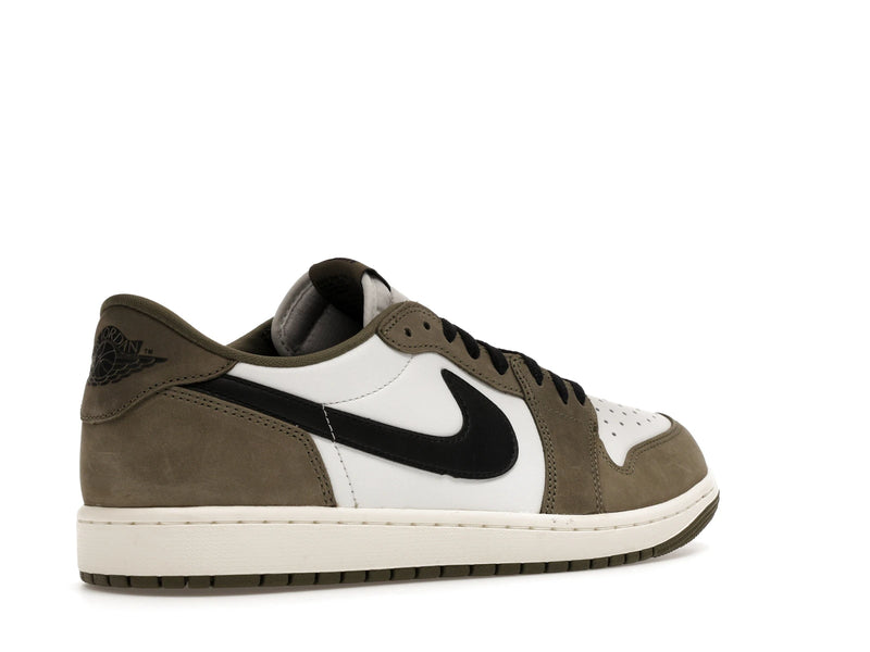 Air Jordan 1 Retro Low OG Medium Olive - view 32