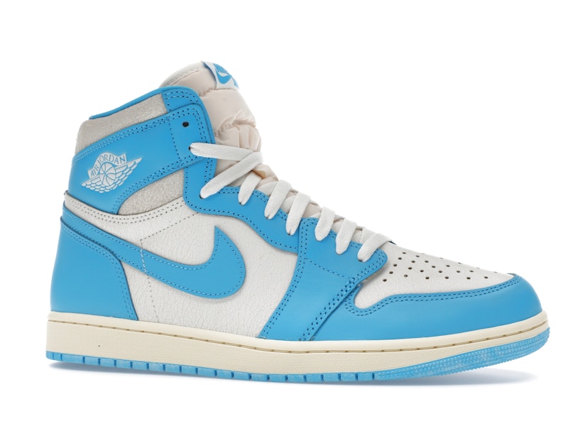 Air Jordan 1 Retro High OG Unc Reimagined - view 3