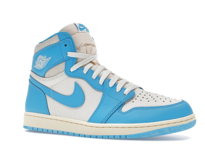 Air Jordan 1 Retro High OG Unc Reimagined - view 4