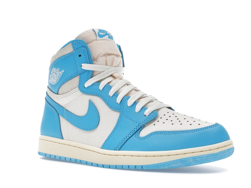Air Jordan 1 Retro High OG Unc Reimagined - view 5