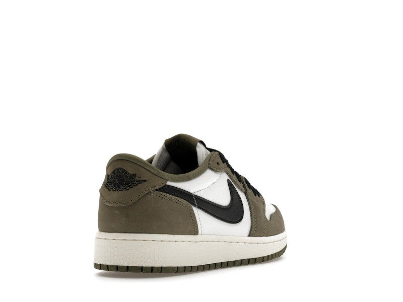 Air Jordan 1 Retro Low OG Medium Olive (GS) - visning 31