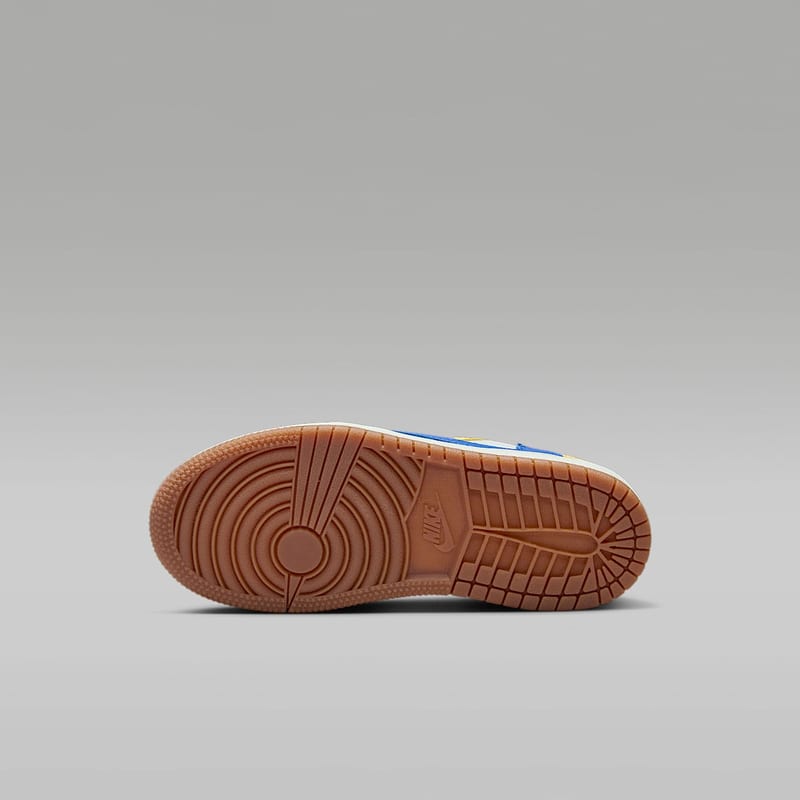 Air Jordan 1 Retro Low OG SP Travis Scott Canary (Kids) - view 37