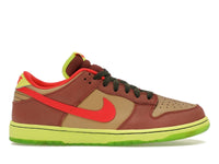 Nike SB Dunk Low Toxic Sea Robbin