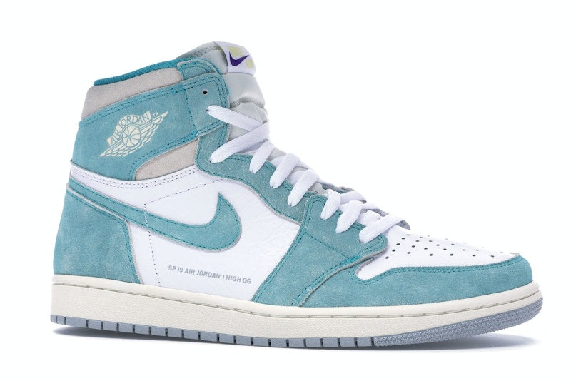 Air Jordan 1 Retro High Turbo Green - Turbo Green/Sail-White-Light Smoke Grey - 555088-311 - 02