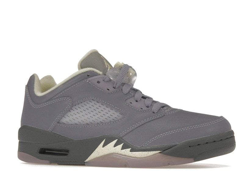 Jordan 5 Retro Low Indigo Haze (Women's) - widok 3