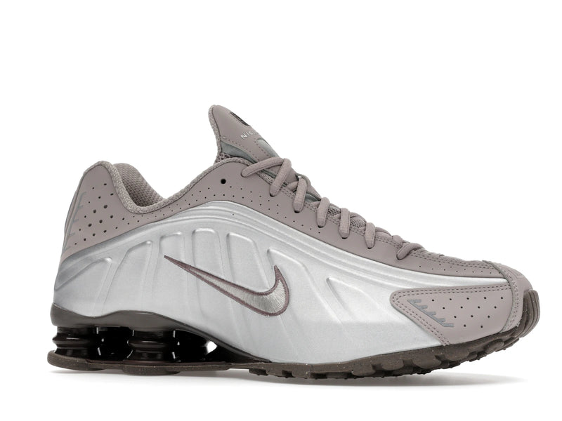 Nike Shox R4 Cave Stone - Cave Stone/College Grey/Baroque Brown/Cave Stone - HQ1988-200 - 02