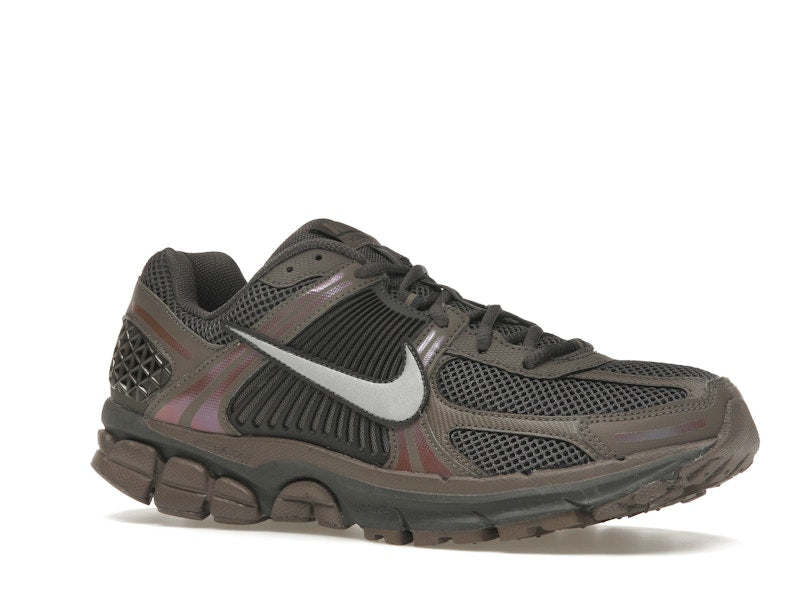 Nike Zoom Vomero 5 Cave Stone - Cave Stone/Multi-Color/Medium Ash/Metallic Silver - HF5493-201 - 03