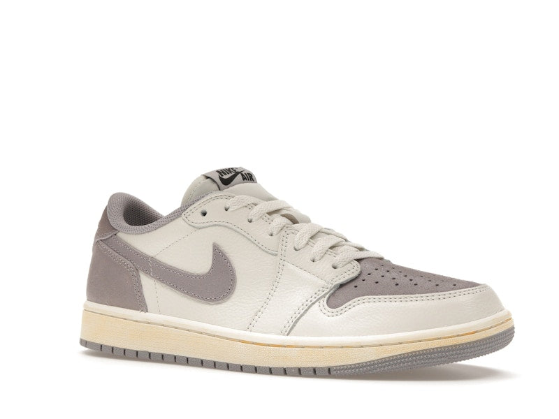 Air Jordan 1 Retro Low OG Atmosphere Gray - view 3