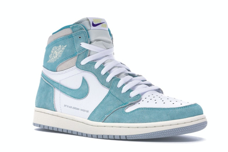 Air Jordan 1 Retro High Turbo Green - Turbo Green/Sail-White-Light Smoke Grey - 555088-311 - 04