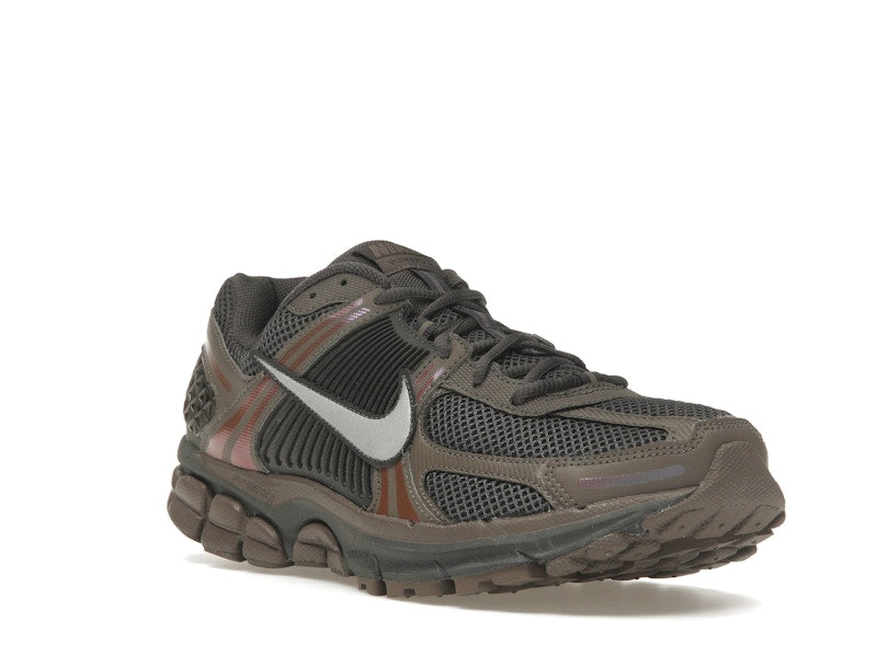 Nike Zoom Vomero 5 Cave Stone - Cave Stone/Multi-Color/Medium Ash/Metallic Silver - HF5493-201 - 05