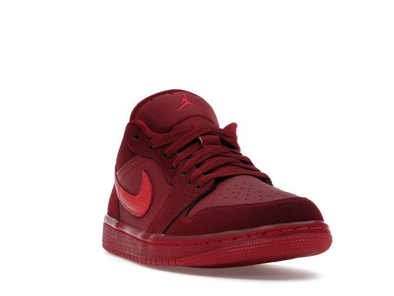 Air Jordan 1 Low SE Valentines Day (2026) - Team Red/Sierra Red - IB7012-600 - 06