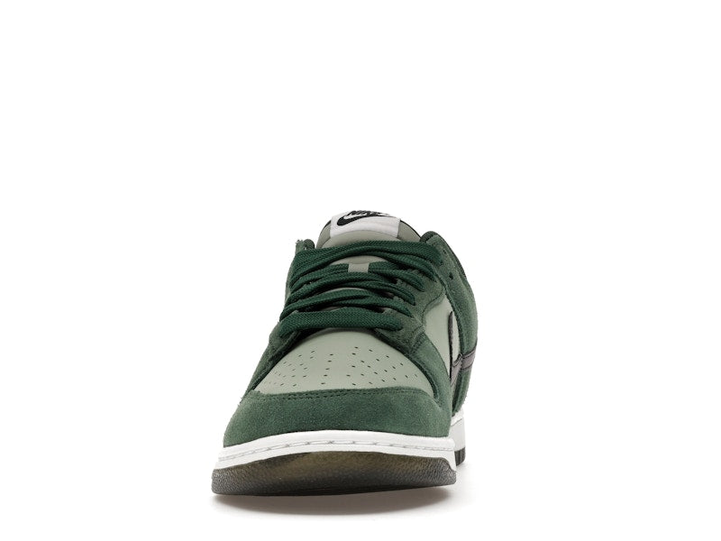 Nike Dunk Low Retro SE Jade Horizon Fir - vue 11
