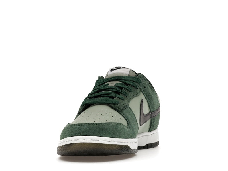 Nike Dunk Low Retro SE Jade Horizon Fir - vue 12