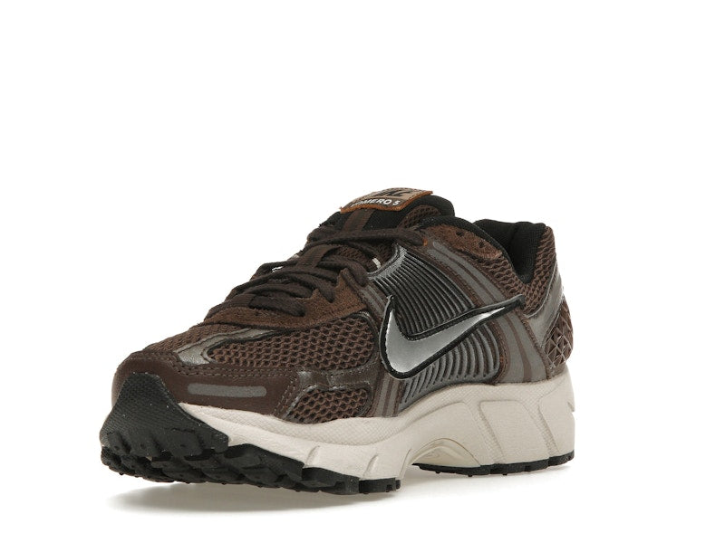 Nike Zoom Vomero 5 Baroque Brown (Women's) - Baroque Brown/Chrome/Light Orewood Brown/Hemp - FN6742-201 - 13