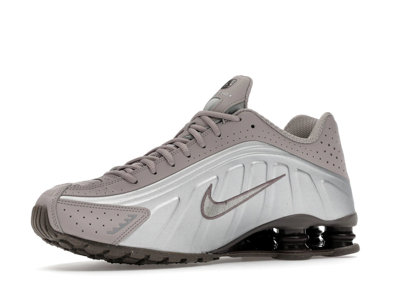 Nike Shox R4 Cave Stone - Cave Stone/College Grey/Baroque Brown/Cave Stone - HQ1988-200 - 15