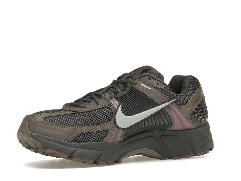 Nike Zoom Vomero 5 Cave Stone - Cave Stone/Multi-Color/Medium Ash/Metallic Silver - HF5493-201 - 15