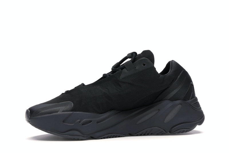 adidas Yeezy Boost 700 MNVN Triple Black - Ansicht 17