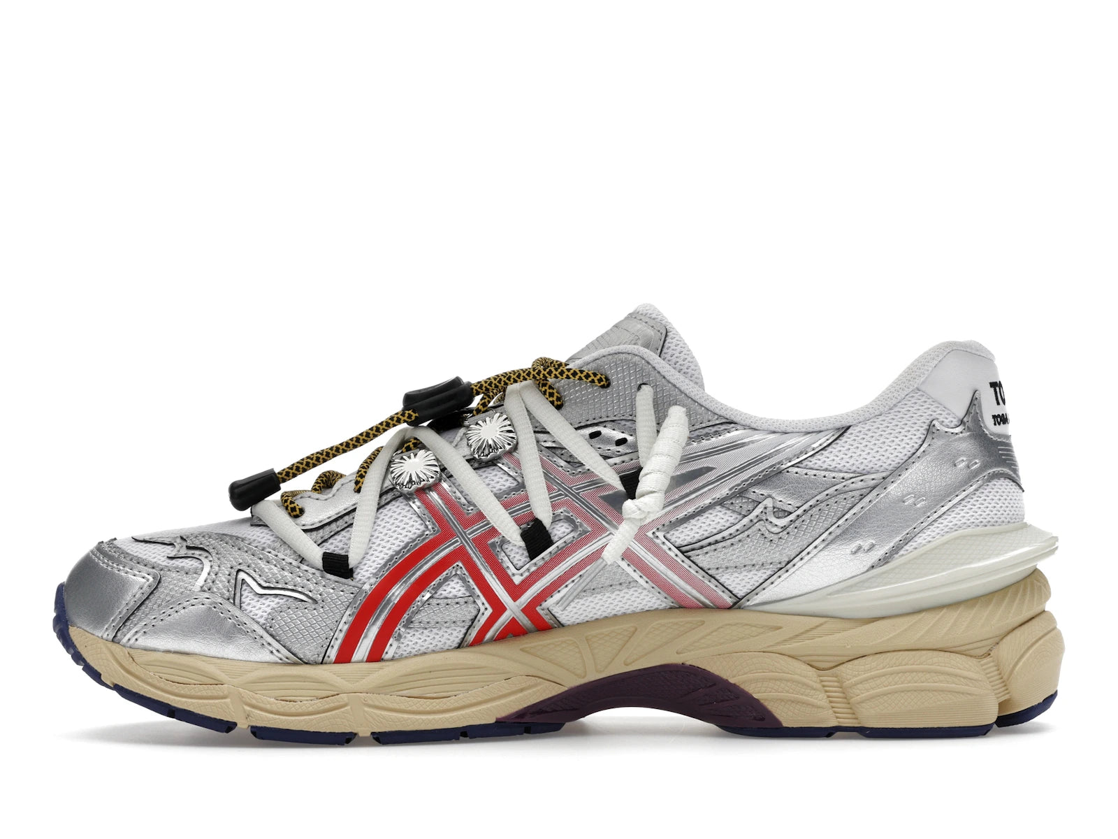 Asics Gel Cumulus 16 Toga White Red Pure Silver - White/Red/Pure Silver - 1203B115-100 - 18