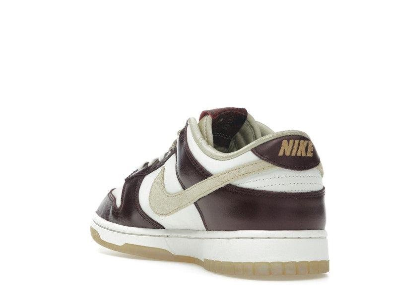 Nike Dunk Low LX Year Of the Snake (Women's) - vue 25
