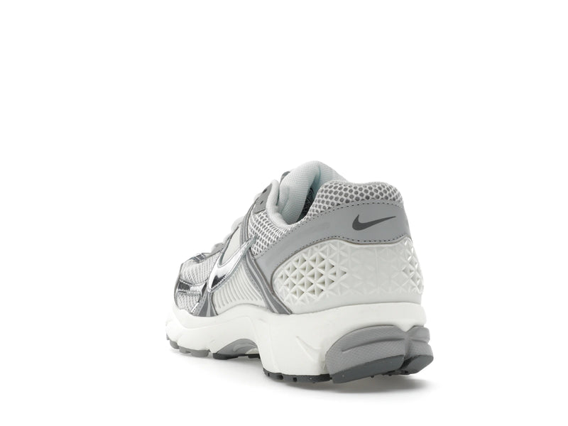 Nike Zoom Vomero 5 Metallic Silver - Summit White/Light Smoke Grey/Smoke Grey/Metallic Silver - IM2219-121 - 25