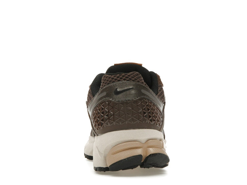 Nike Zoom Vomero 5 Baroque Brown (Women's) - Baroque Brown/Chrome/Light Orewood Brown/Hemp - FN6742-201 - 27