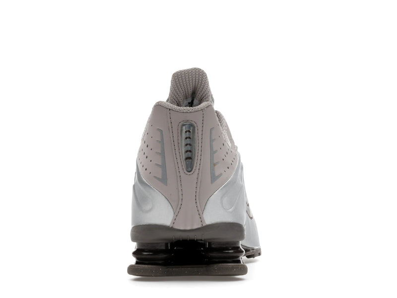 Nike Shox R4 Cave Stone - Cave Stone/College Grey/Baroque Brown/Cave Stone - HQ1988-200 - 27