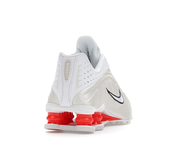 Nike Shox R4 White Phantom Picante Red (Women's) - vue 29