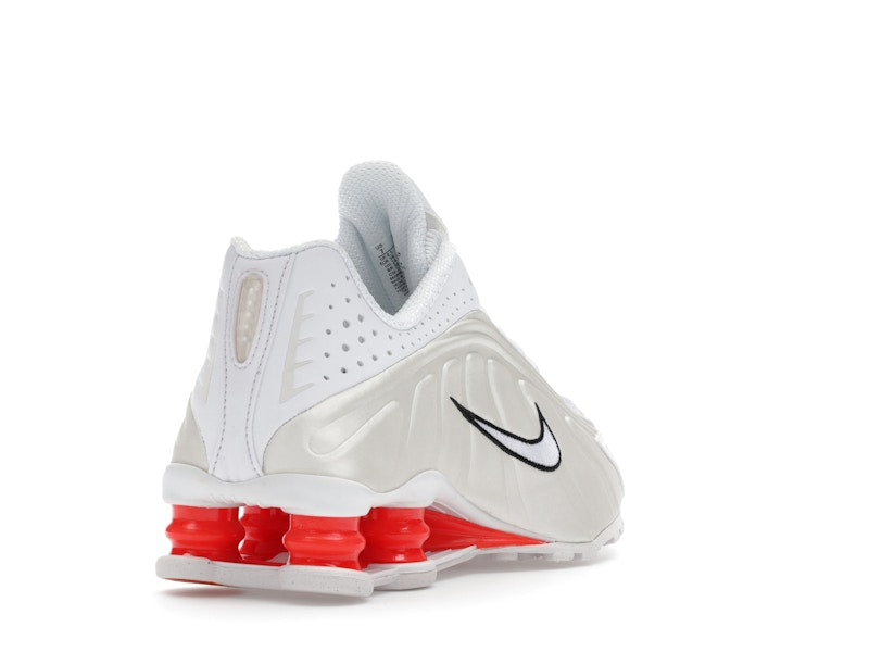 Nike Shox R4 White Phantom Picante Red (Women's) - vue 30