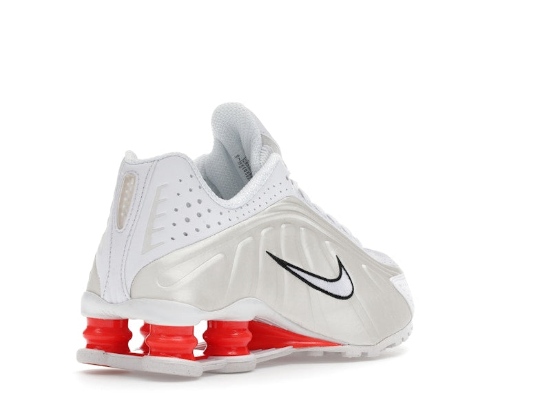 Nike Shox R4 White Phantom Picante Red (Women's) - vue 31