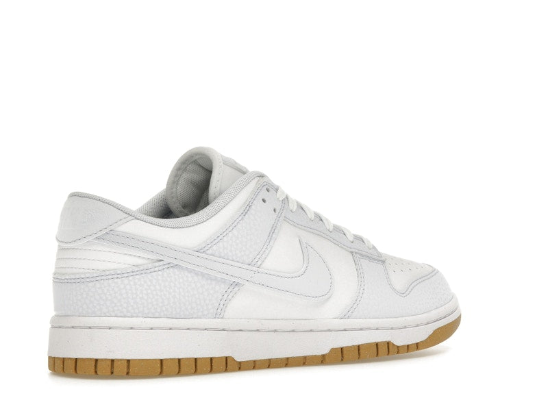 Nike Dunk Low Next Nature Football Grey Gum (Women's) - visning 33