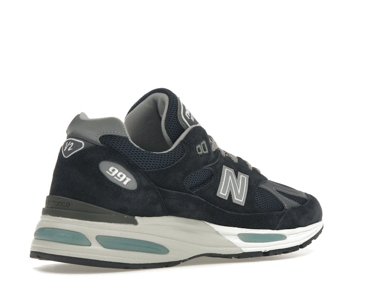 New Balance 991v2 MiUK Dark Navy - view 32