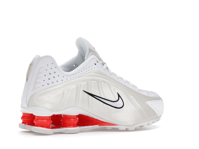 Nike Shox R4 White Phantom Picante Red (Women's) - vue 33