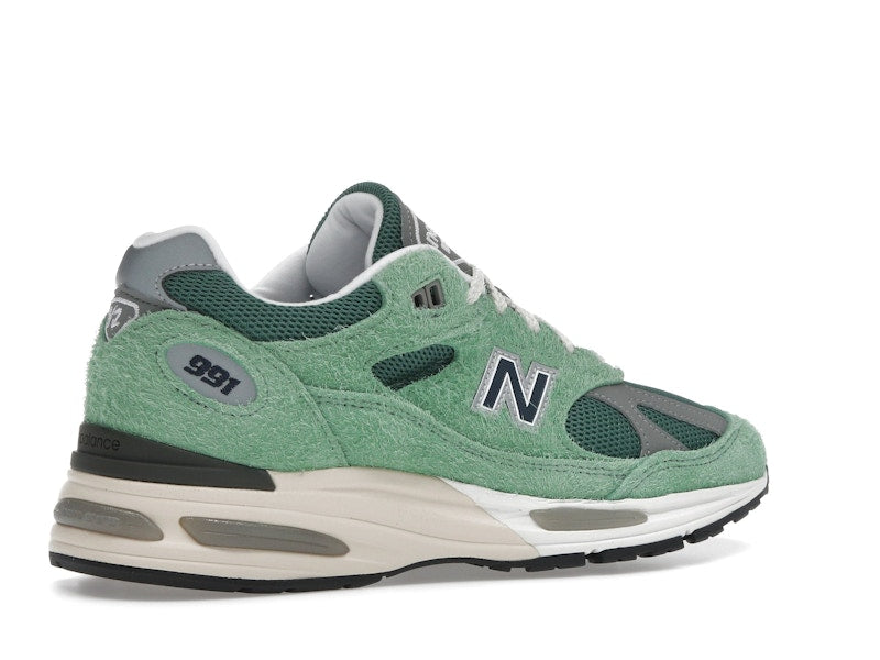 New Balance 991v2 MiUK Mineral Green - view 33