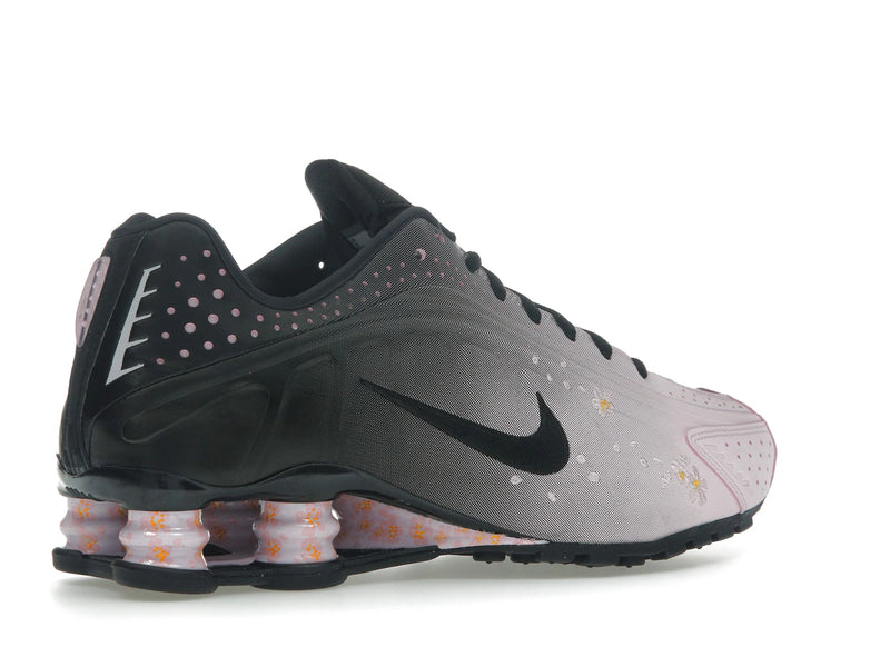 Nike Shox R4 Sakura - Pink/Black - IB8872-600 - 33