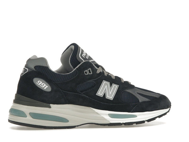 New Balance 991v2 MiUK Dark Navy - view 34