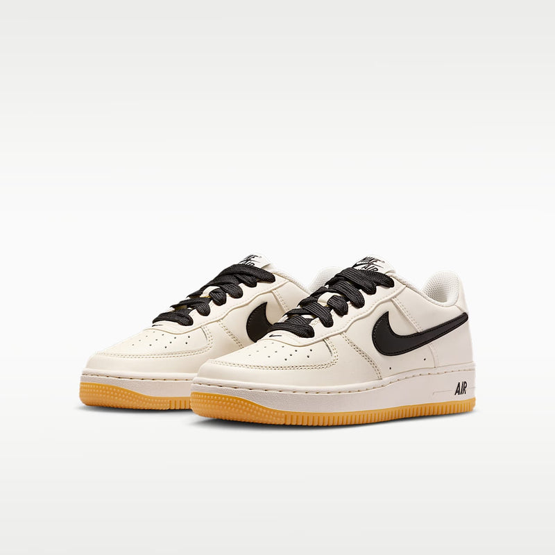 Nike Air Force 1 Low Lv8 Soft Pearl Gum Black (GS) - vista 4