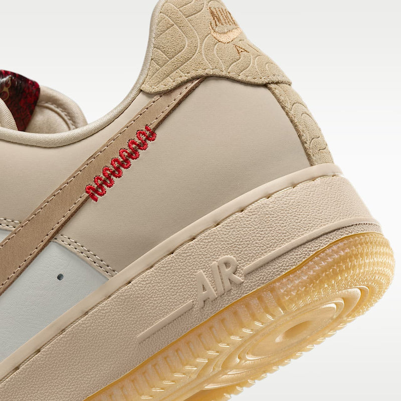 Nike Air Force 1 Low Year of the Snake (Women's) - Ansicht 41